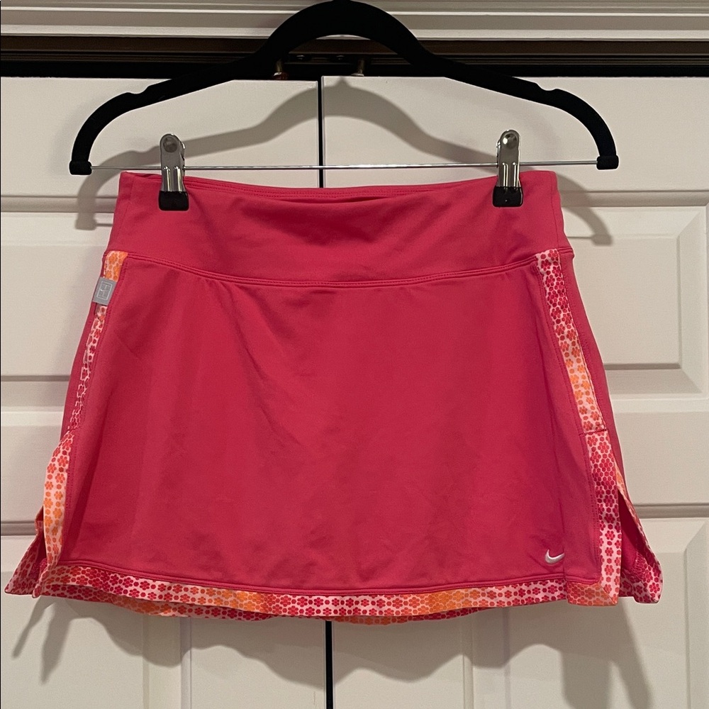 Nike Dri-Fit Women's Pink and Orange Tennis/Pickleball athletic skirt